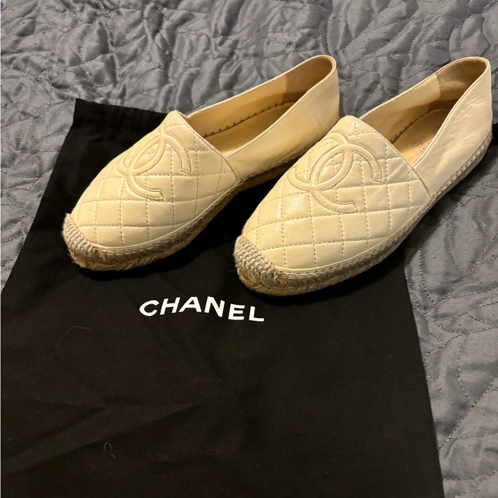 Chanel 36 Espadrilles ivory lambskin